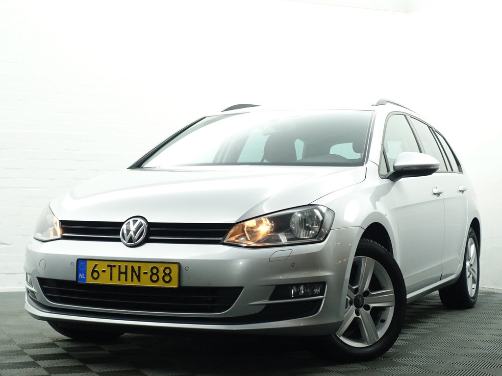 
								Volkswagen GOLF Variant 1.2 TSI Highline- Park Assist, Navi, Stoelverwarming, Clima, Cruise vol									