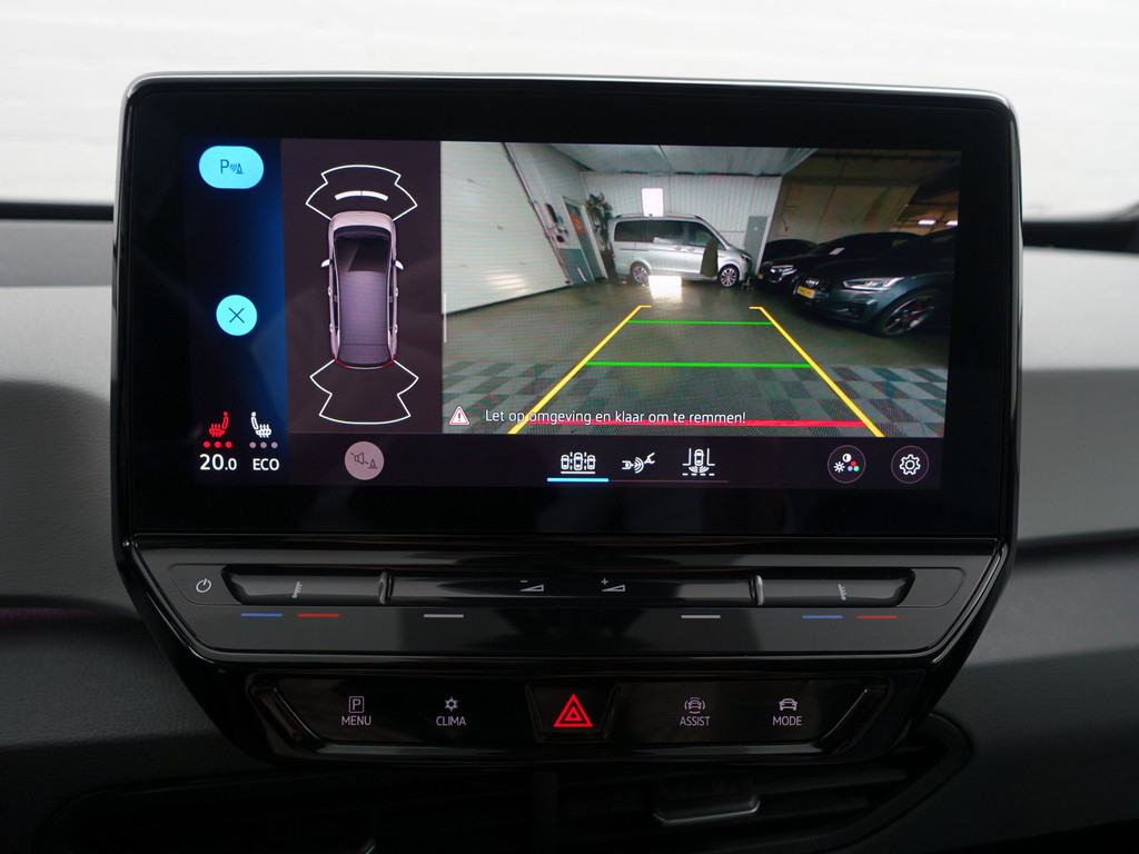 
Volkswagen ID.3 First Plus 58 kWh Aut- Stuur/Stoelverwarming, CarPlay, Sfeerverlichting, Ada Cruise, Standkachel, Xenon led, Dynamic Select vol									