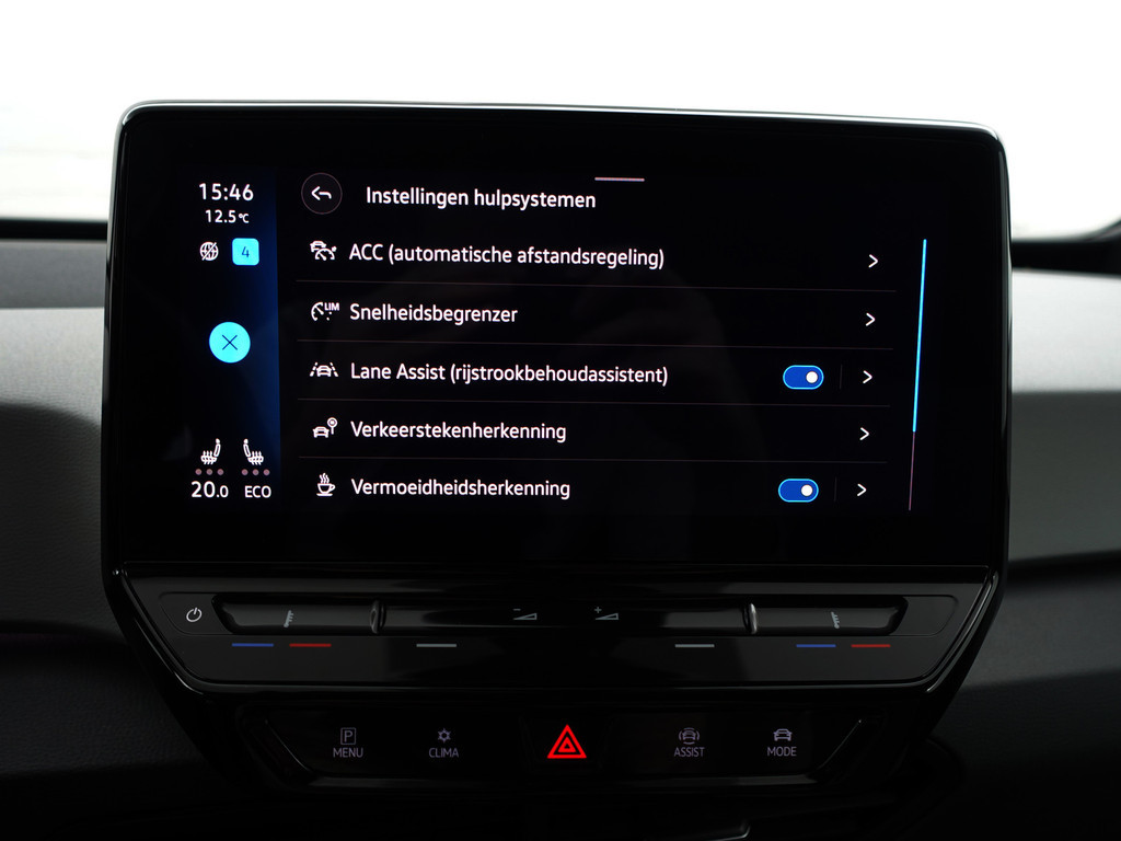 
Volkswagen ID.3 First Plus 58 kWh Aut- Stuur/Stoelverwarming, CarPlay, Sfeerverlichting, Ada Cruise, Standkachel, Xenon led, Dynamic Select vol									