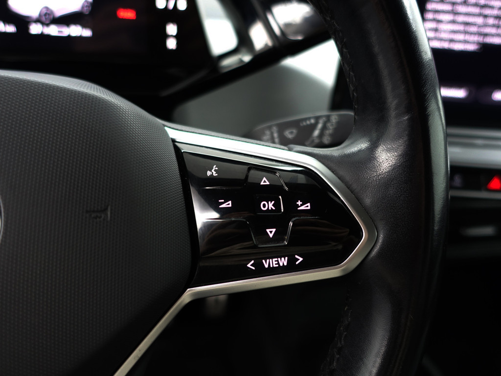 
Volkswagen ID.3 First Plus 58 kWh Aut- Stuur/Stoelverwarming, CarPlay, Sfeerverlichting, Ada Cruise, Standkachel, Xenon led, Dynamic Select vol									