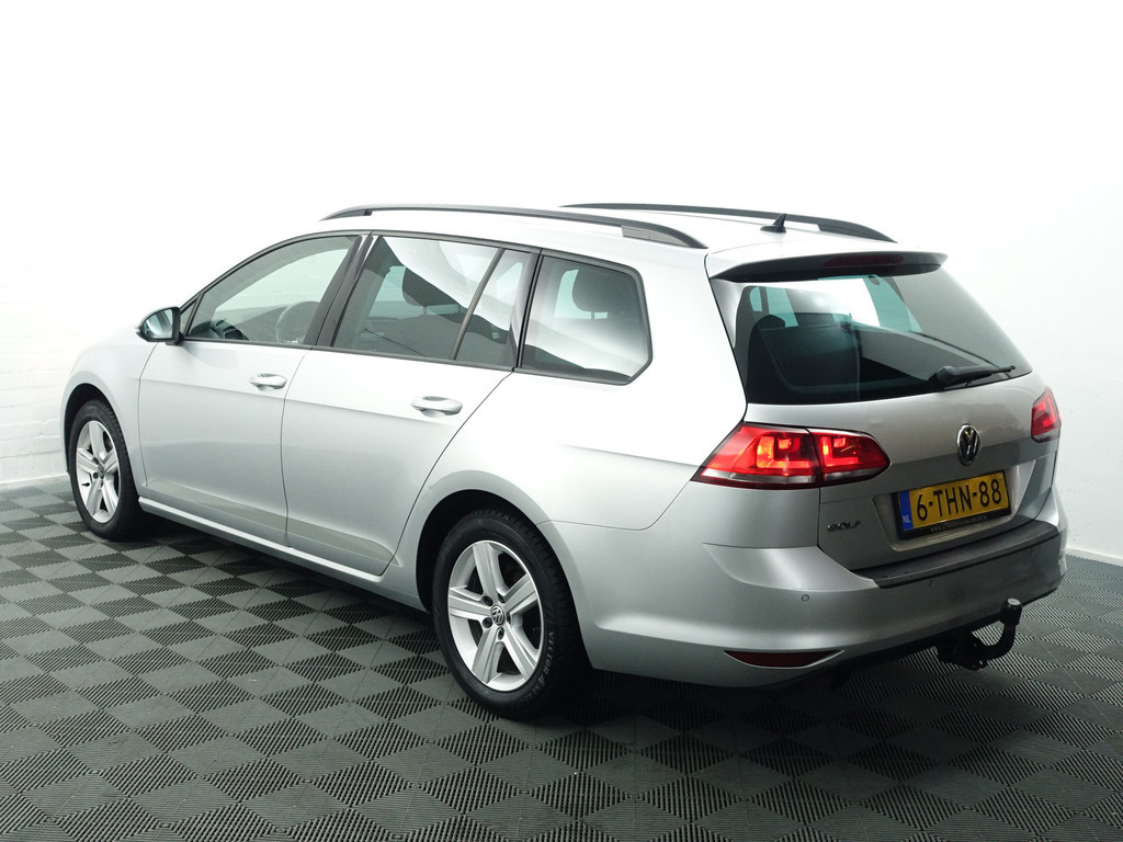 
								Volkswagen GOLF Variant 1.2 TSI Highline- Park Assist, Navi, Stoelverwarming, Clima, Cruise vol									
