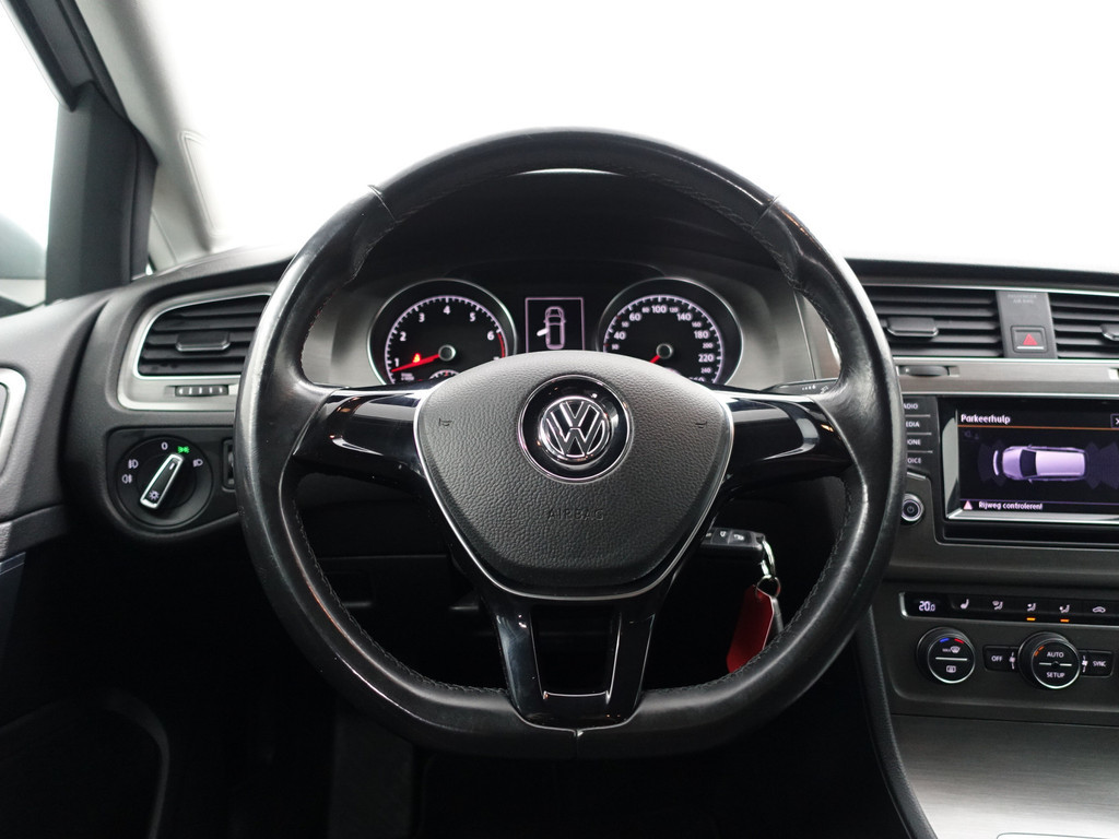 
								Volkswagen GOLF Variant 1.2 TSI Highline- Park Assist, Navi, Stoelverwarming, Clima, Cruise vol									