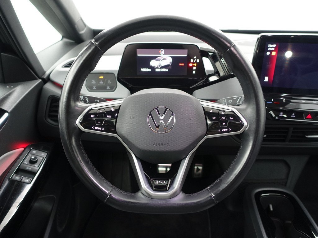 
Volkswagen ID.3 Pro Edition 58 kWh Panodak, Massage Stoelen, Head Up, Stuur/Stoelverwarming, Camera, Ada Cruise vol									