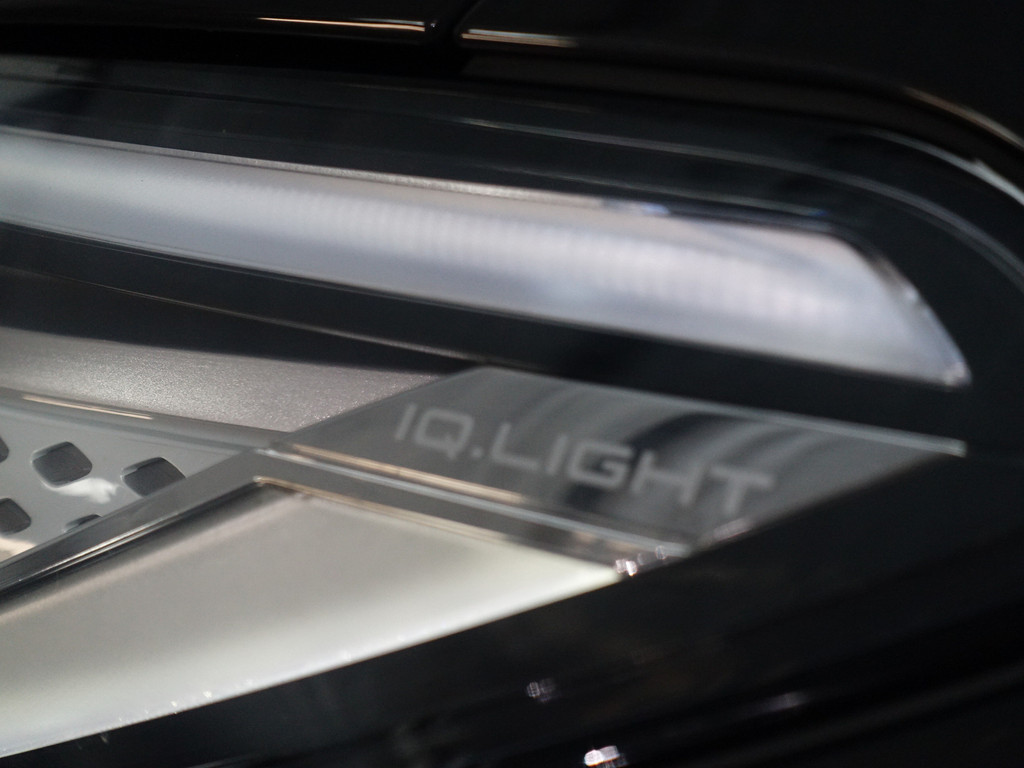 
Volkswagen ID.3 Pro Edition 58 kWh Panodak, Massage Stoelen, Head Up, Stuur/Stoelverwarming, Camera, Ada Cruise vol									