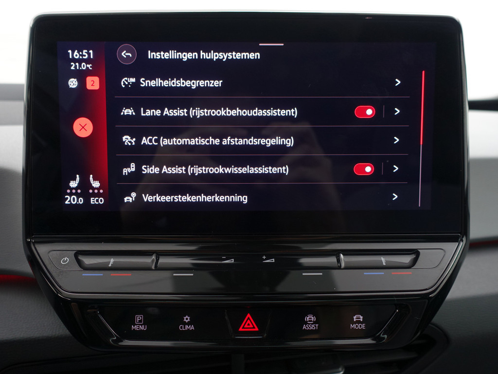 
Volkswagen ID.3 Pro Edition 58 kWh Panodak, Massage Stoelen, Head Up, Stuur/Stoelverwarming, Camera, Ada Cruise vol									