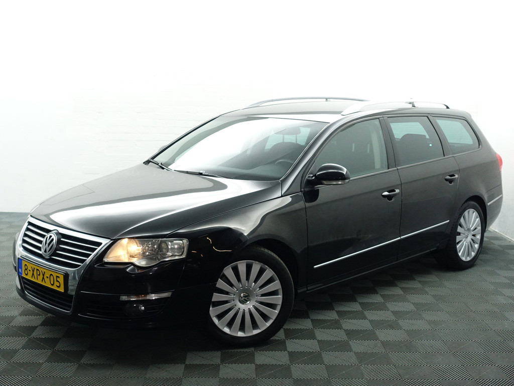 
								Volkswagen Passat Variant 3.2 V6 4 Motion Highline Aut- Park Assist, Sport onderstel, Ergo Comfort, Cruise, Clima, Stoelverwarming vol									