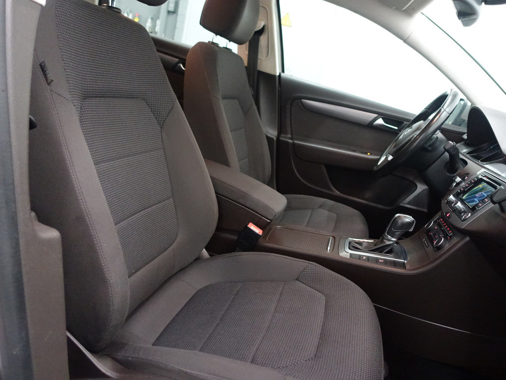 
Volkswagen Passat Variant 1.4 TSI Highline BlueMotion Aut– Park Assist, Navi, Clima, Cruise, Comfort Interieur vol									