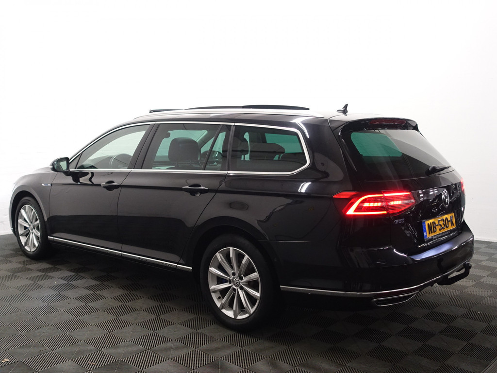 
Volkswagen Passat Variant 1.4 TSI GTE Highline+ Aut- Panoramadak, Virtual Cockpit, Ergo Comfort, Keyless, Park Pilot, Park Assist vol									