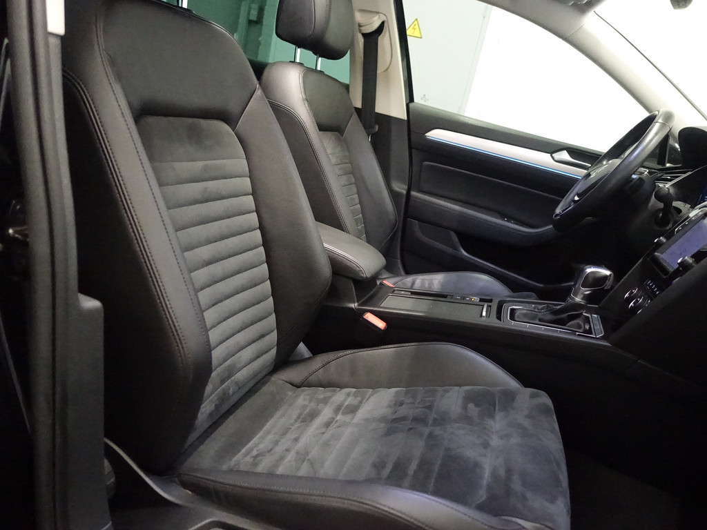 
Volkswagen Passat Variant 1.4 TSI GTE Highline+ Aut- Panoramadak, Virtual Cockpit, Ergo Comfort, Keyless, Park Pilot, Park Assist vol									