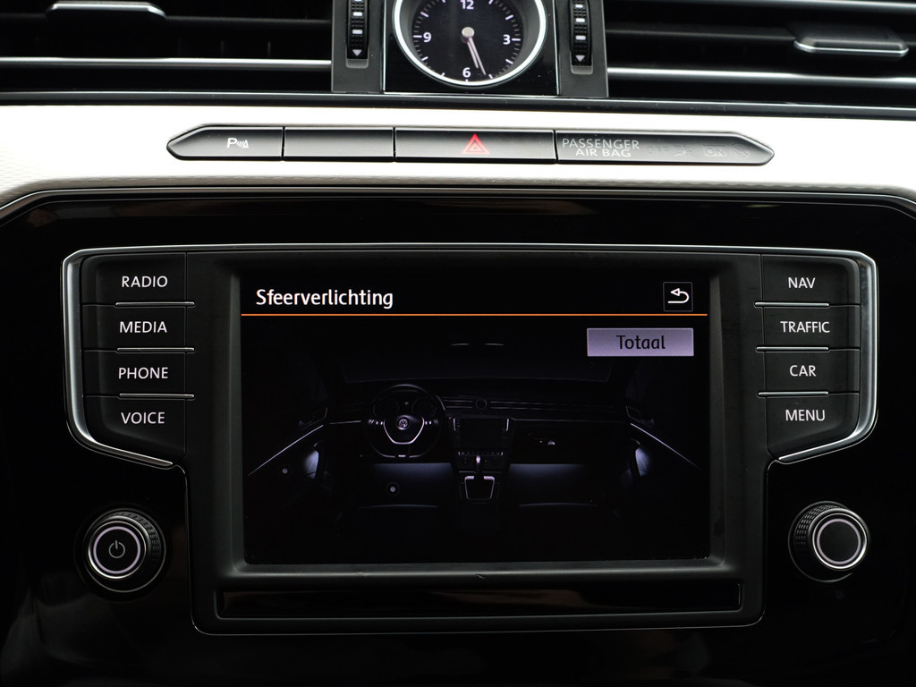 
								Volkswagen Passat Variant 1.4 TSI GTE Highline+ Aut- Panodak, Ada Cruise, Xenon Led, Ergo Comfort, Keyless, Elek Trekhaak vol									