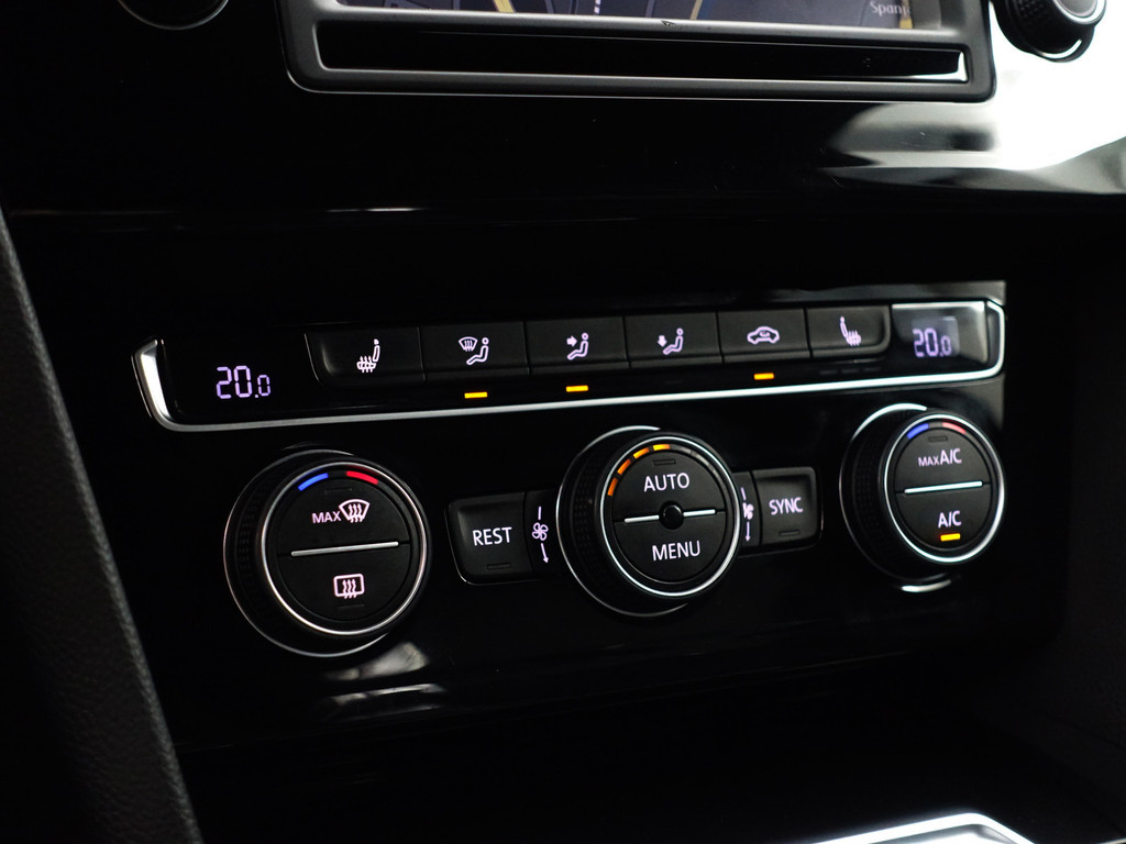 
								Volkswagen Passat Variant 1.4 TSI GTE Highline+ Aut- Panodak, Ada Cruise, Xenon Led, Ergo Comfort, Keyless, Elek Trekhaak vol									