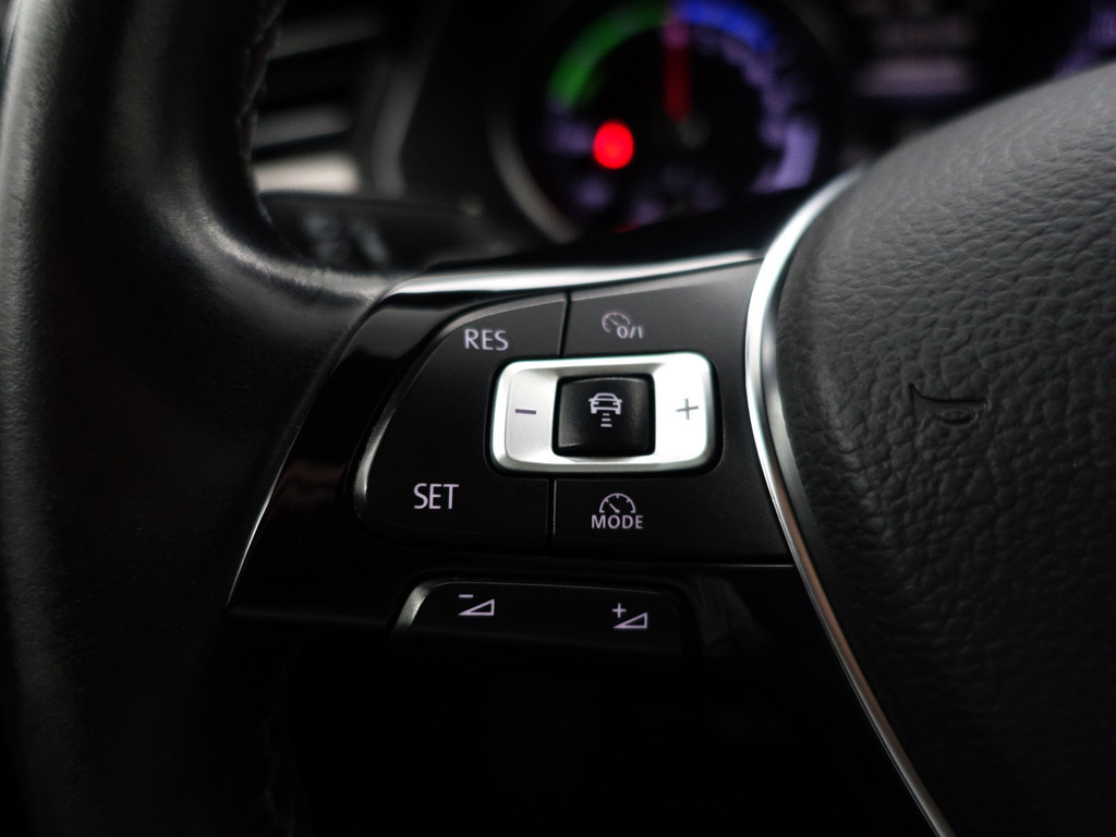 
								Volkswagen Passat Variant 1.4 TSI GTE Highline+ Aut- Panodak, Ada Cruise, Xenon Led, Ergo Comfort, Keyless, Elek Trekhaak vol									