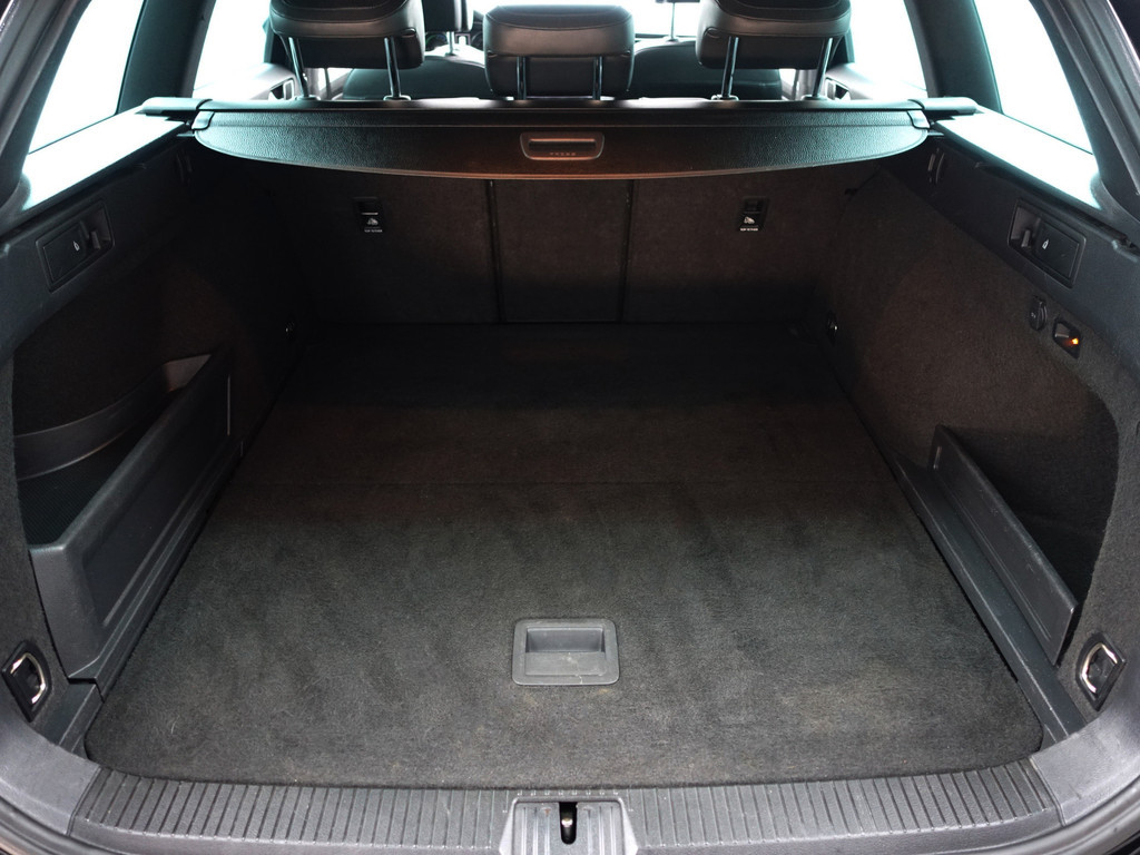 
								Volkswagen Passat Variant 1.4 TSI GTE Highline+ Aut- Panodak, Ada Cruise, Xenon Led, Ergo Comfort, Keyless, Elek Trekhaak vol									