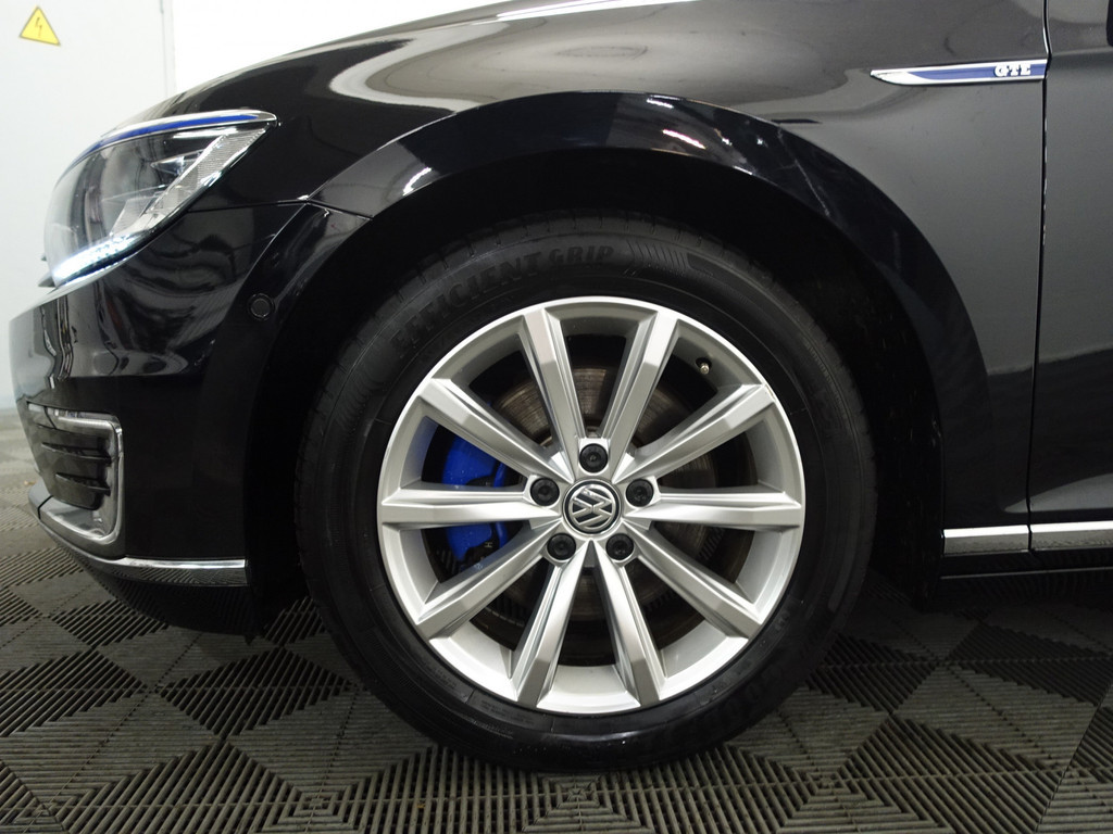 
Volkswagen Passat Variant 1.4 TSI GTE Highline+ Aut- Panoramadak, Virtual Cockpit, Ergo Comfort, Keyless, Park Pilot, Park Assist vol									