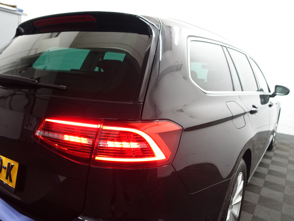
Volkswagen Passat Variant 1.4 TSI GTE Highline+ Aut- Panoramadak, Virtual Cockpit, Ergo Comfort, Keyless, Park Pilot, Park Assist vol									