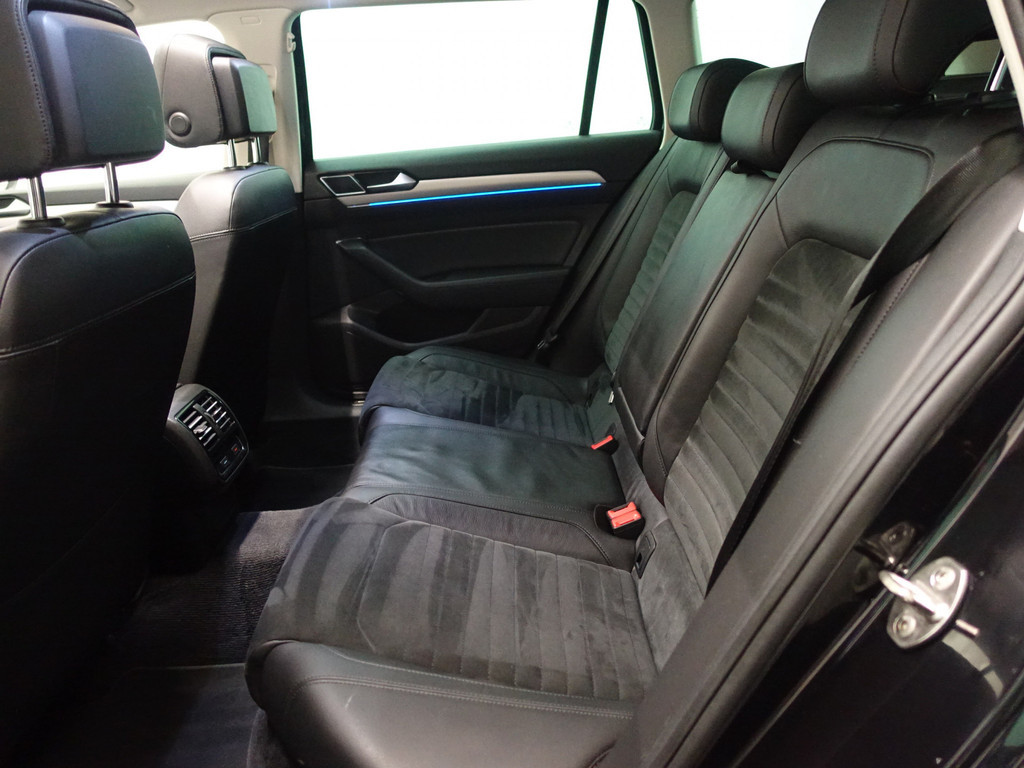 
Volkswagen Passat Variant 1.4 TSI GTE Highline+ Aut- Panoramadak, Virtual Cockpit, Ergo Comfort, Keyless, Park Pilot, Park Assist vol									
