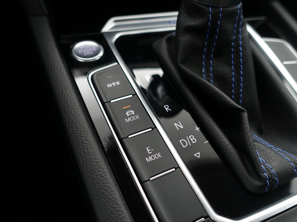 
Volkswagen Passat Variant 1.4 TSI GTE R Performance Aut- Panodak, 360 Camera, Dynaudio, Stoelmassage, Head Up, DVD, Carplay vol									