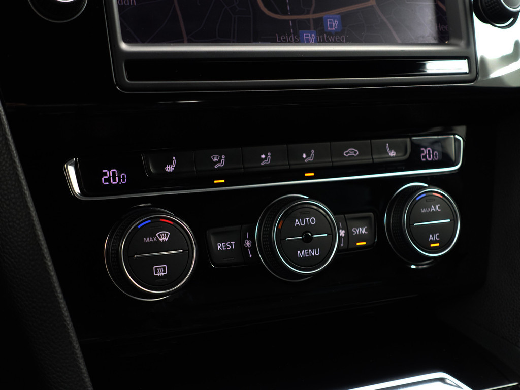 
Volkswagen Passat Variant 1.4 TSI GTE Connected Series Plus Aut- Virtual Cockpit, Panodak, Ergo Comfort, Carplay, Sfeerverlichting, Ada Cruise vol									