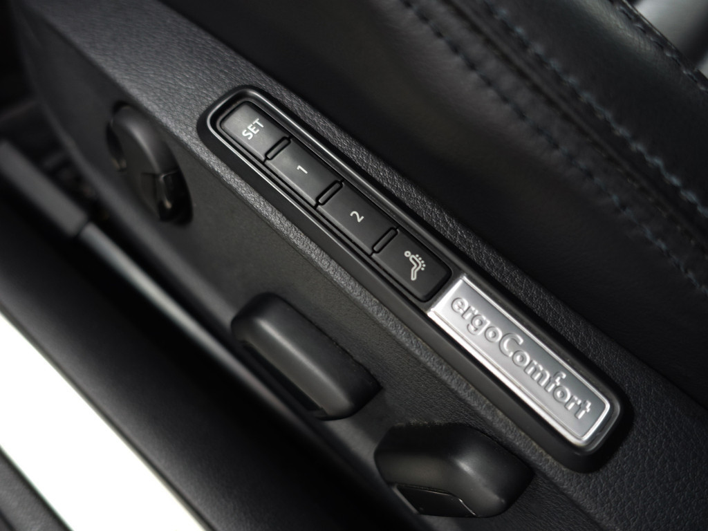 
Volkswagen Passat Variant 1.4 TSI GTE R Performance Aut- Panodak, 360 Camera, Dynaudio, Stoelmassage, Head Up, DVD, Carplay vol									