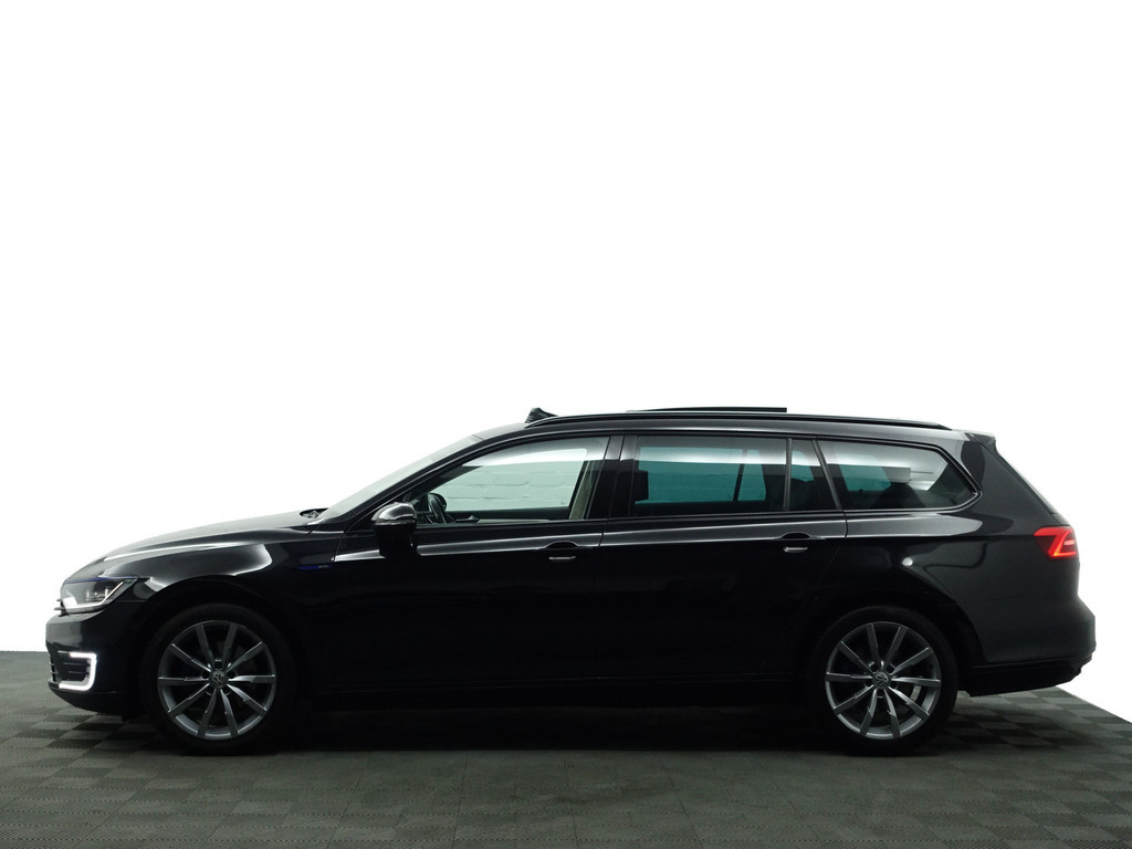
Volkswagen Passat Variant 1.4 TSI GTE R Performance Aut- Panodak, 360 Camera, Dynaudio, Stoelmassage, Head Up, DVD, Carplay vol									