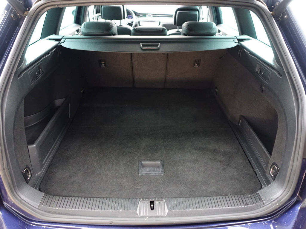 
Volkswagen Passat Variant 1.4 TSI GTE Connected Series Plus Aut- Virtual Cockpit, Panodak, Ergo Comfort, Carplay, Sfeerverlichting, Ada Cruise vol									