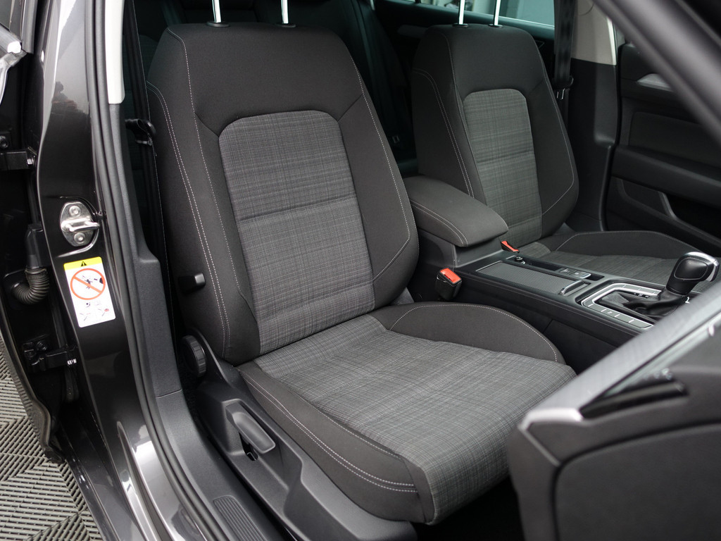 
Volkswagen Passat Variant 1.5 TSI Business Aut- Ada Cruise, Ergo Comfort, Keyless, Carplay, Park Assist, Elek Trekhaak, Led vol									