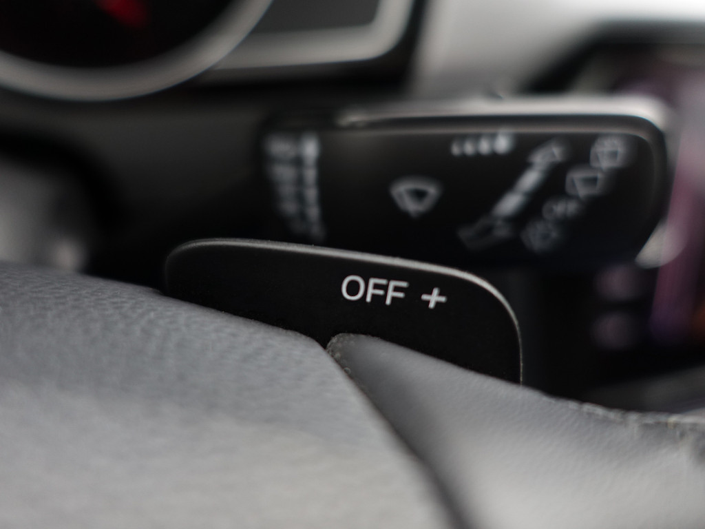 
Volkswagen Passat Variant 1.5 TSI Business Aut- Ada Cruise, Ergo Comfort, Keyless, Carplay, Park Assist, Elek Trekhaak, Led vol									