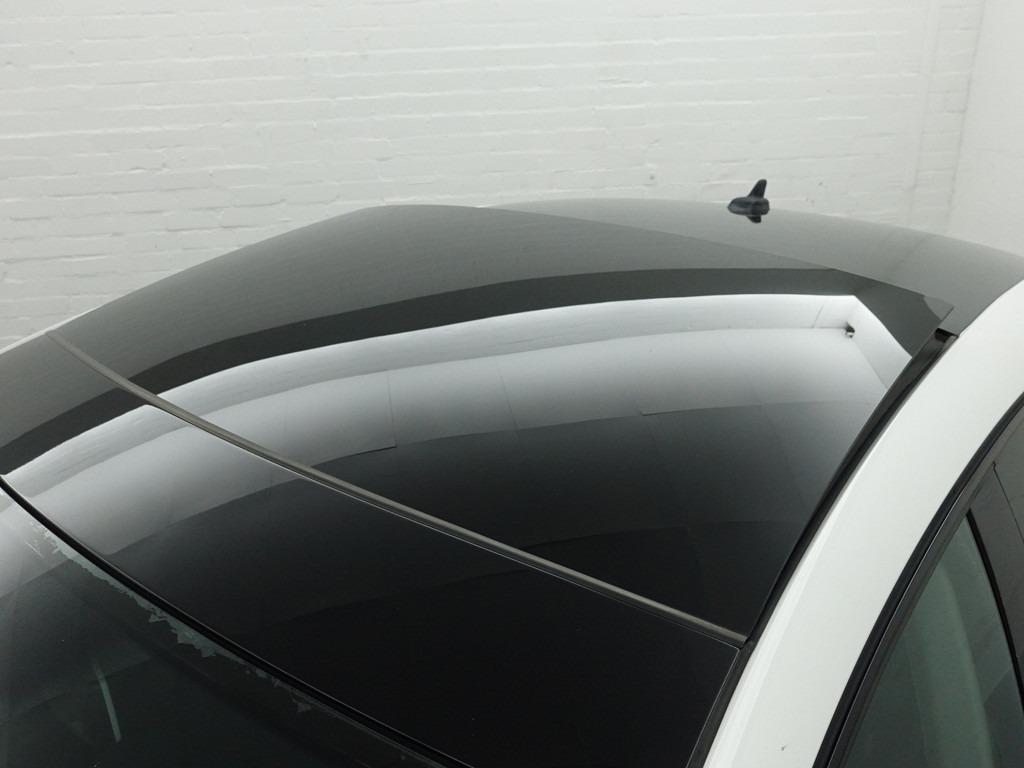 
								Volkswagen Passat CC 2.0 TSI R Line+ Aut- Panodak, Stoelventilatie, Park Assist, Navi, Dynamic Select, Park Pilot vol									