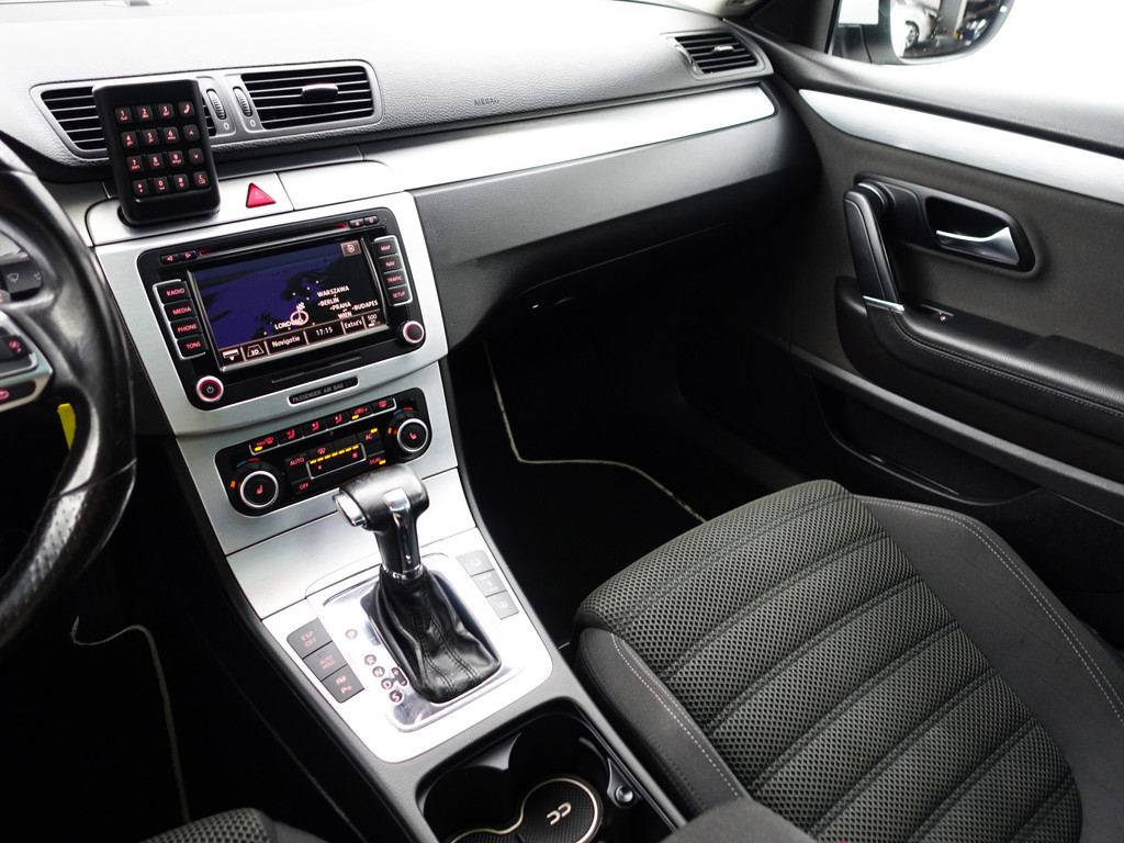 
								Volkswagen Passat CC 2.0 TSI R Line+ Aut- Panodak, Stoelventilatie, Park Assist, Navi, Dynamic Select, Park Pilot vol									