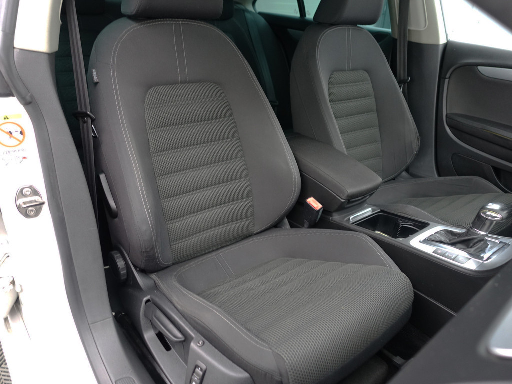 
								Volkswagen Passat CC 2.0 TSI R Line+ Aut- Panodak, Stoelventilatie, Park Assist, Navi, Dynamic Select, Park Pilot vol									