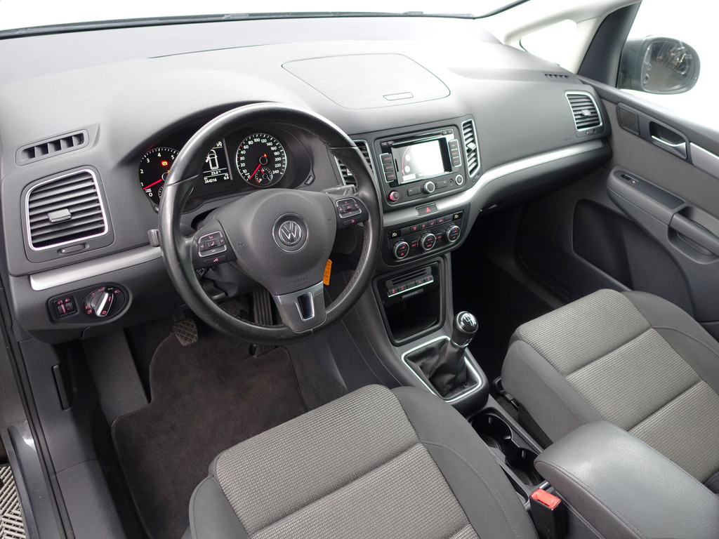 
								Volkswagen Sharan 1.4 TSI Highline- 7 Pers, Park Assist, Navi, Trekhaak, Clima, Cruise, 2x Schuifdeur vol									