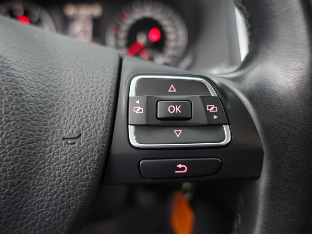 
								Volkswagen Sharan 1.4 TSI Highline- 7 Pers, Park Assist, Navi, Trekhaak, Clima, Cruise, 2x Schuifdeur vol									