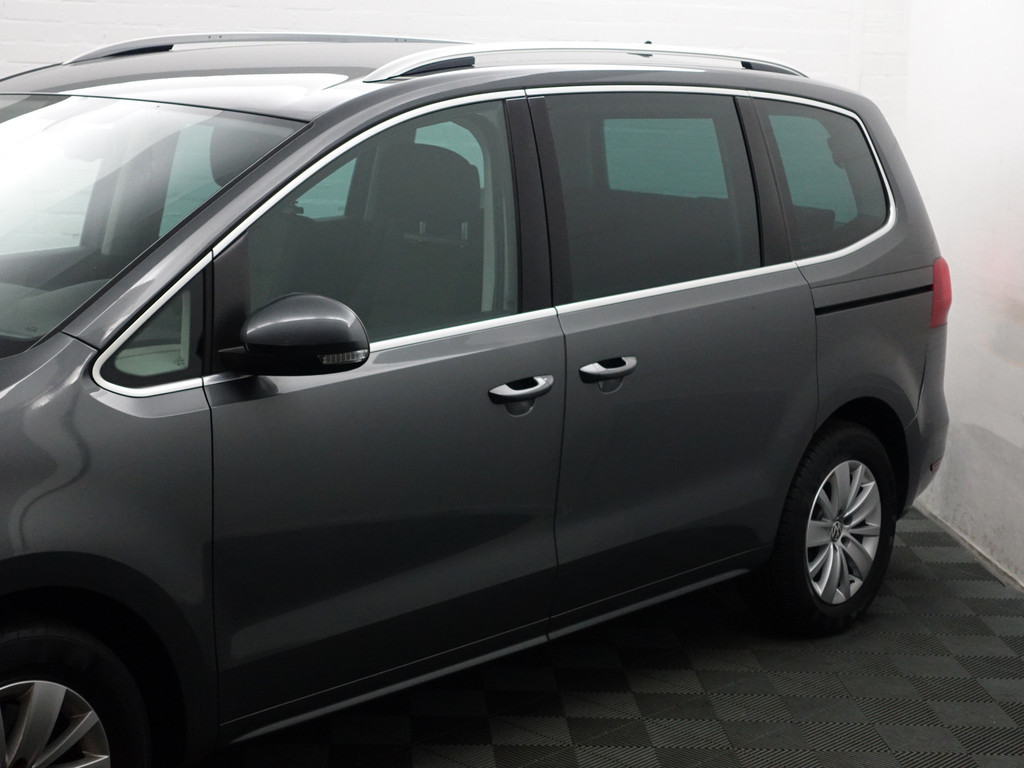 
								Volkswagen Sharan 1.4 TSI Highline- 7 Pers, Park Assist, Navi, Trekhaak, Clima, Cruise, 2x Schuifdeur vol									