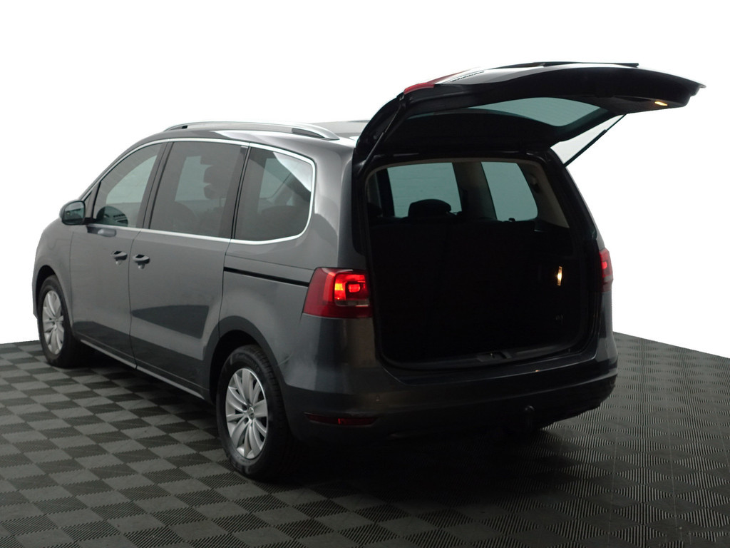 
								Volkswagen Sharan 1.4 TSI Highline- 7 Pers, Park Assist, Navi, Trekhaak, Clima, Cruise, 2x Schuifdeur vol									