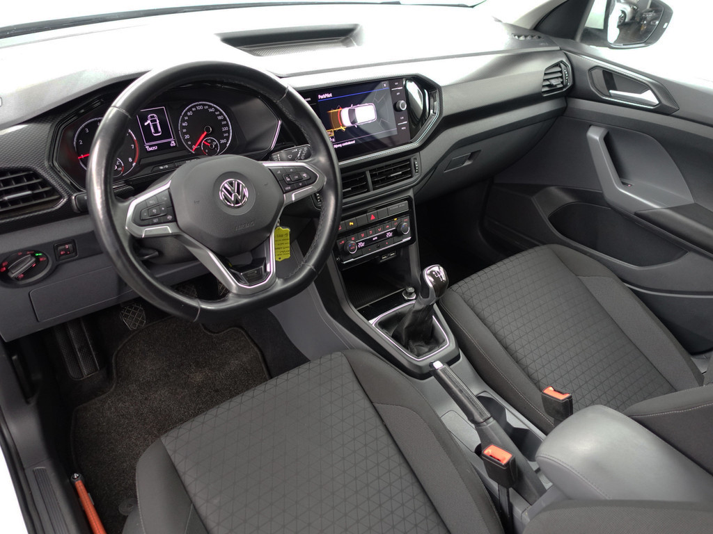 
								Volkswagen T-Cross 1.0 TSI R line- CarPlay, Ada cruise, Park Assist, Clima, Navi, Elek Spiegel Pakket vol									