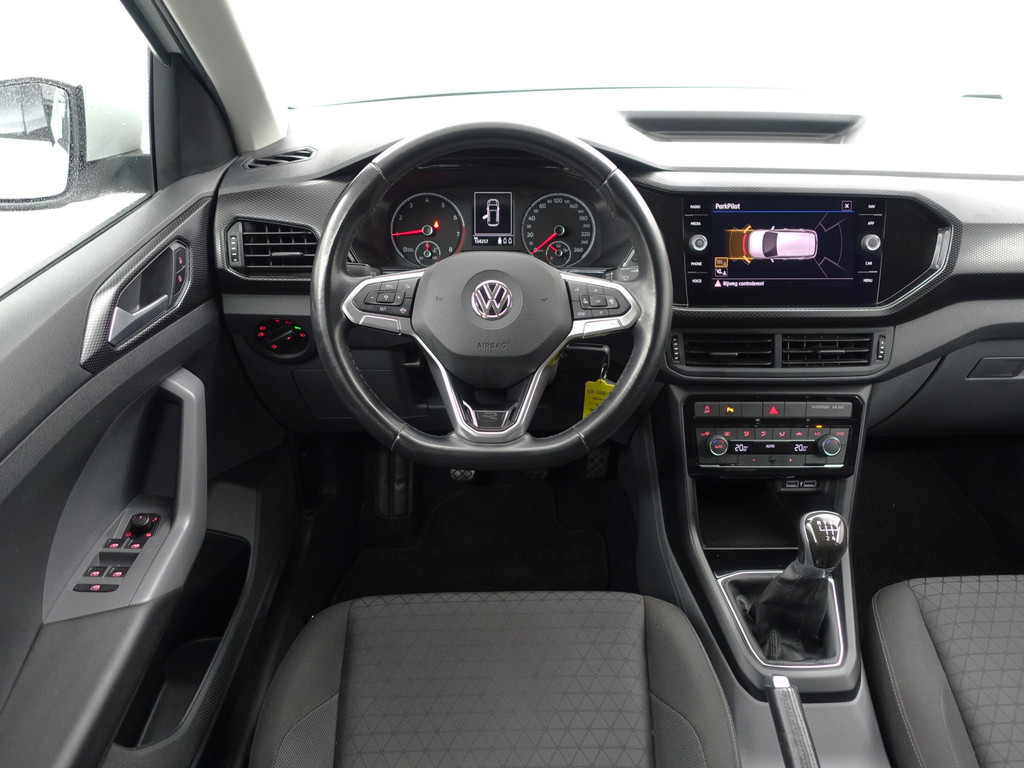 
								Volkswagen T-Cross 1.0 TSI R line- CarPlay, Ada cruise, Park Assist, Clima, Navi, Elek Spiegel Pakket vol									