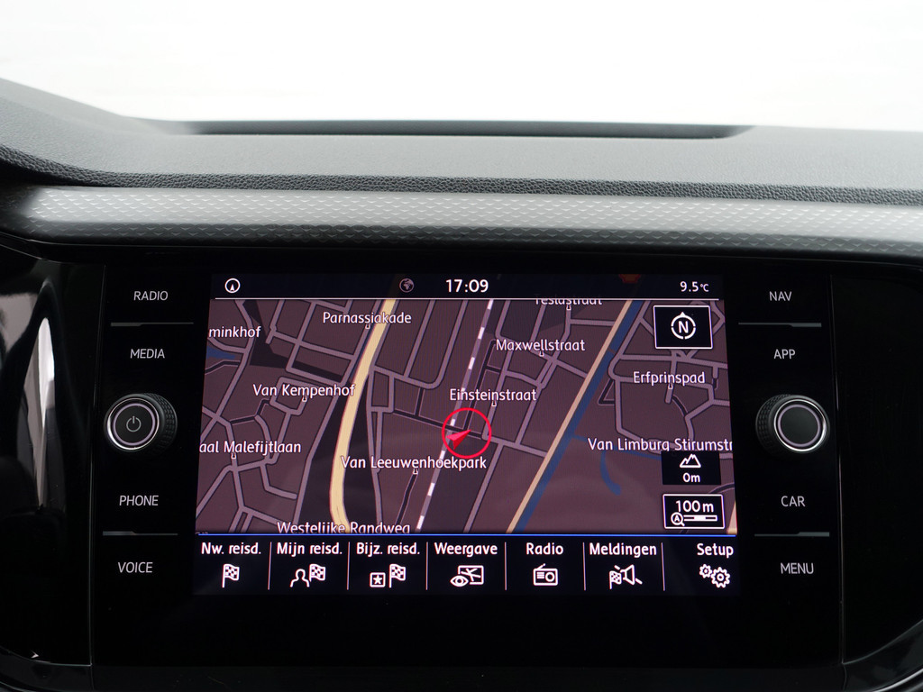 
								Volkswagen T-Cross 1.0 TSI R line- CarPlay, Ada cruise, Park Assist, Clima, Navi, Elek Spiegel Pakket vol									