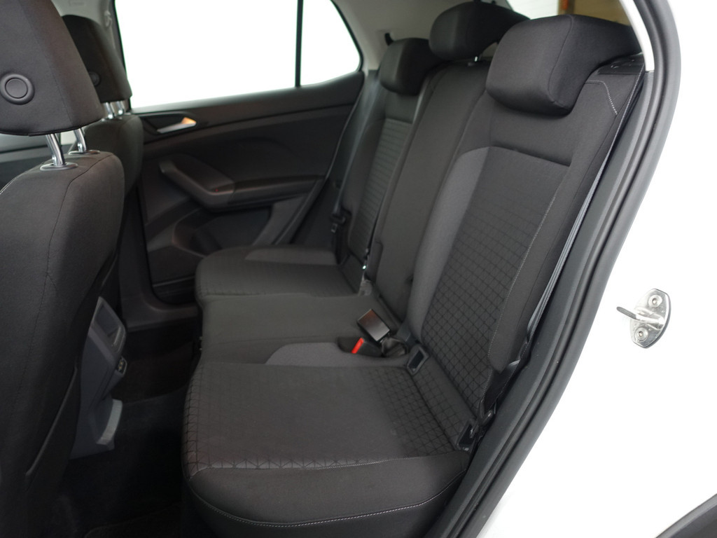 
								Volkswagen T-Cross 1.0 TSI R line- CarPlay, Ada cruise, Park Assist, Clima, Navi, Elek Spiegel Pakket vol									
