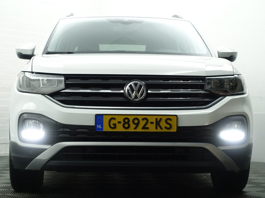 
								Volkswagen T-Cross 1.0 TSI R line- CarPlay, Ada cruise, Park Assist, Clima, Navi, Elek Spiegel Pakket vol									