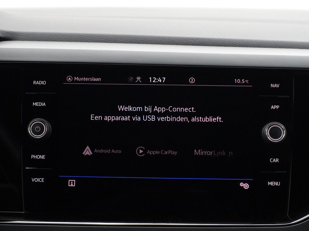 
Volkswagen Taigo 1.0 TSI R-Line- Panoramadak, Keyless, Xenon Led, CarPlay, Ada Cruise, Sport Interieur, Stoelverwarming vol									