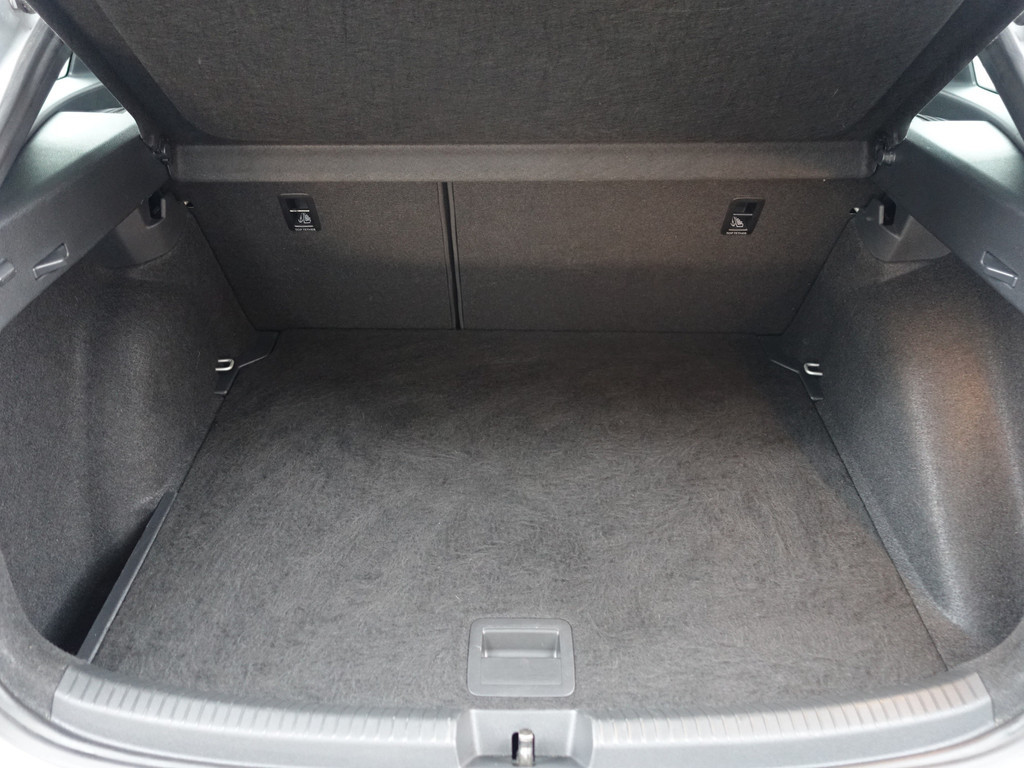 
Volkswagen Taigo 1.0 TSI R-Line- Panoramadak, Keyless, Xenon Led, CarPlay, Ada Cruise, Sport Interieur, Stoelverwarming vol									