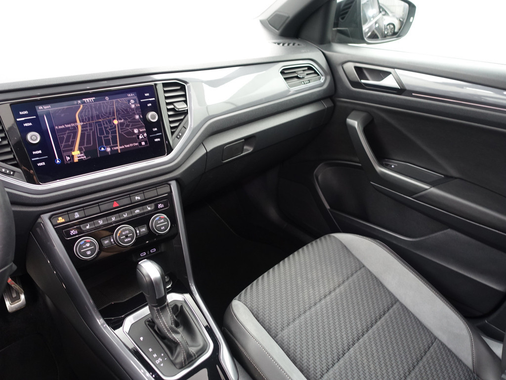 
Volkswagen T-Roc 1.5 TSI R-Line+ Aut- Nieuw Model, Panodak, Sport interieur, Camera, Ada Cruise, Park Assist, Dynamic Select vol									