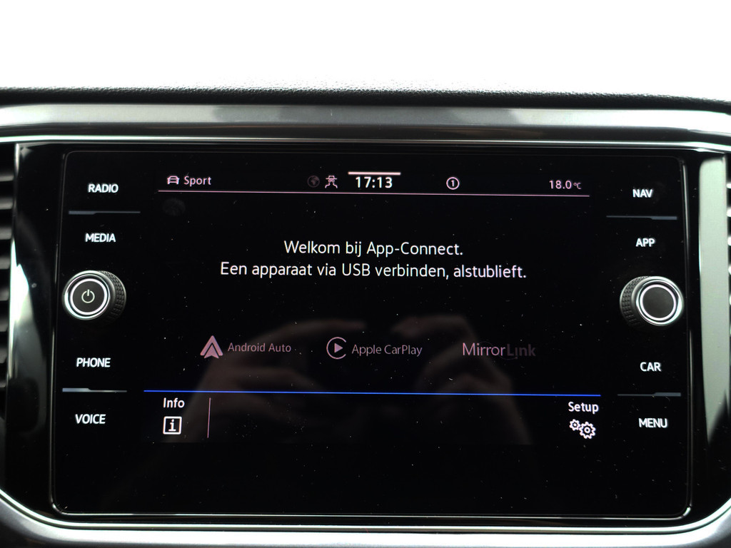 
Volkswagen T-Roc 1.5 TSI R-Line+ Aut- Nieuw Model, Panodak, Sport interieur, Camera, Ada Cruise, Park Assist, Dynamic Select vol									