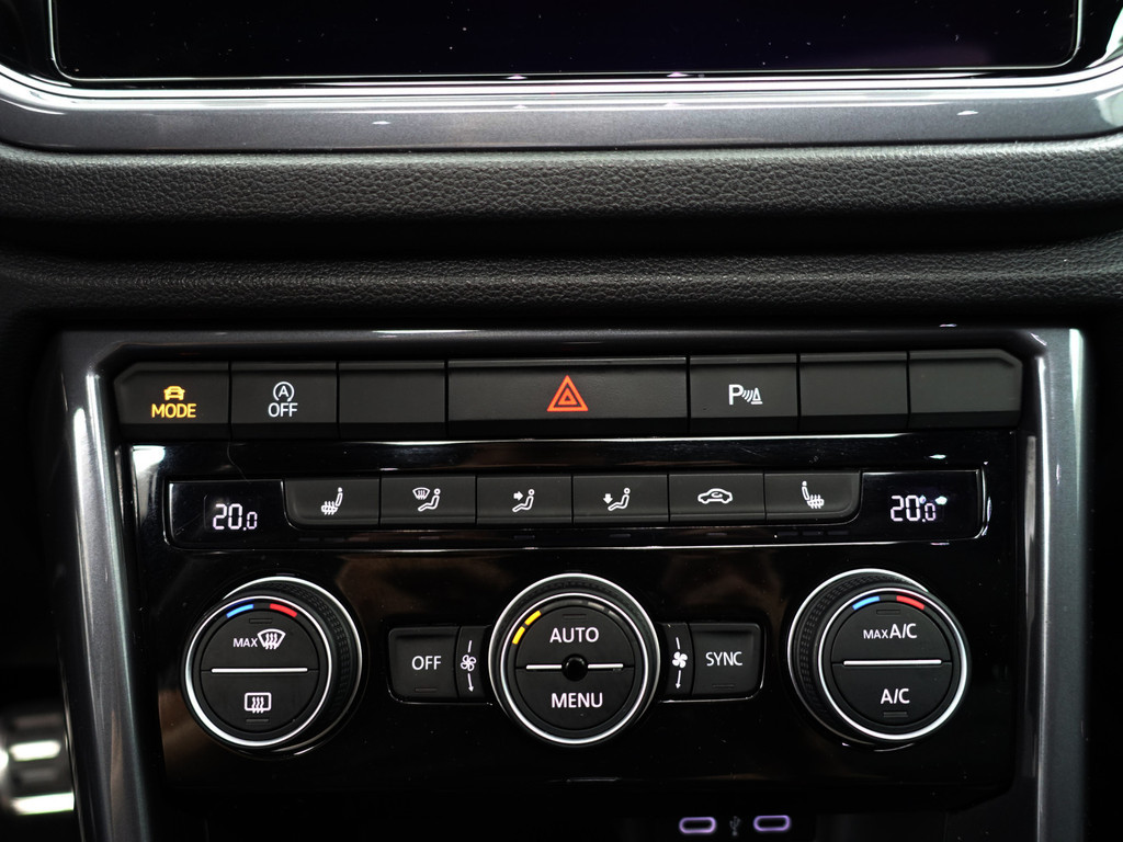 
Volkswagen T-Roc 1.5 TSI R-Line+ Aut- Nieuw Model, Panodak, Sport interieur, Camera, Ada Cruise, Park Assist, Dynamic Select vol									