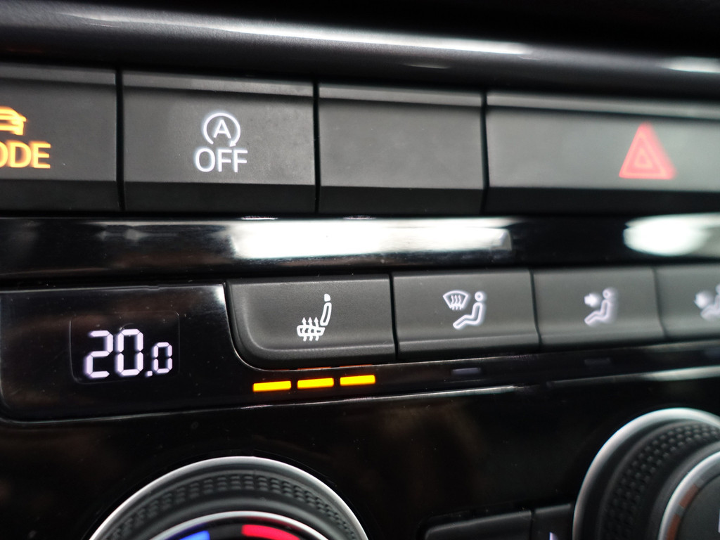 
Volkswagen T-Roc 1.5 TSI R-Line+ Aut- Nieuw Model, Panodak, Sport interieur, Camera, Ada Cruise, Park Assist, Dynamic Select vol									