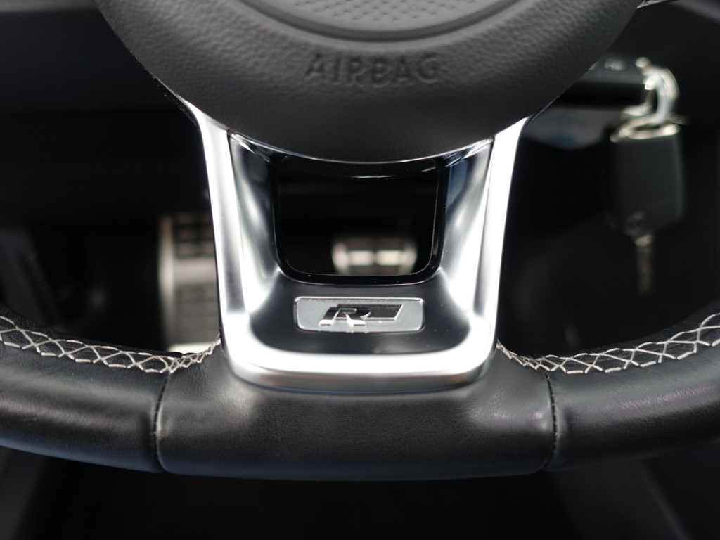 
Volkswagen T-Roc 1.5 TSI R-Line+ Aut- Nieuw Model, Panodak, Sport interieur, Camera, Ada Cruise, Park Assist, Dynamic Select vol									