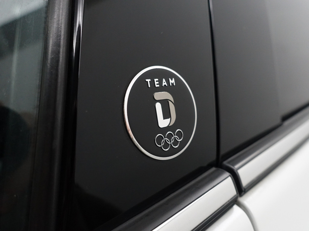 
Toyota C-HR 2.0 Hybrid Olympic Executive Edition Aut- Stuur/Stoelverwarming, Ada cruise, JBL Audio, Park Assist, Park Pilot vol									