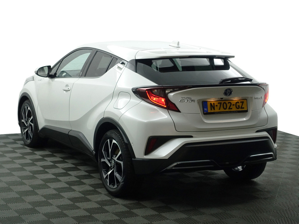 
Toyota C-HR 2.0 Hybrid Olympic Executive Edition Aut- Stuur/Stoelverwarming, Ada cruise, JBL Audio, Park Assist, Park Pilot vol									