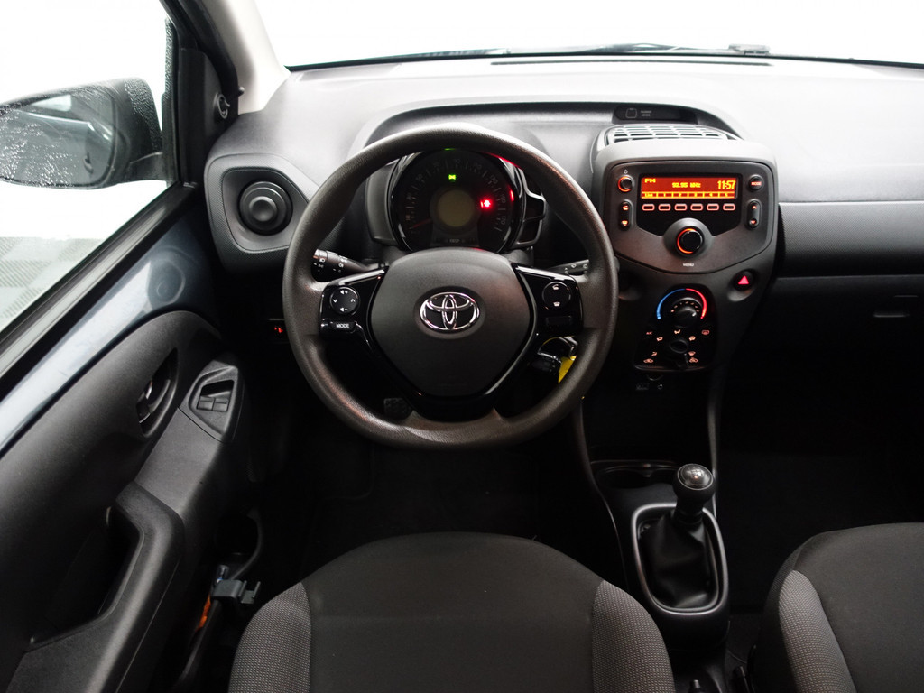 
								Toyota Aygo 1.0 VVT-i x-fun- Led, Cruise, Clima, Mf Stuur, Elek Pakket vol									
