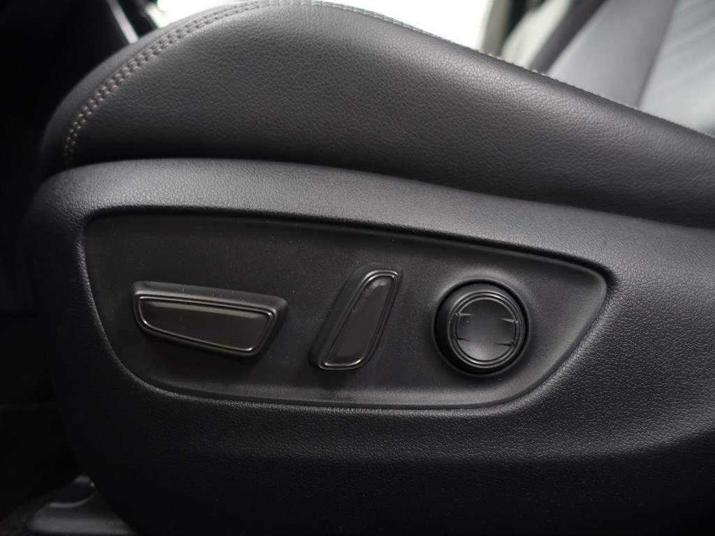 
								Toyota RAV4 2.5 Hybrid Executive- Two Tone, 360 Camera, Memory, Stoelkoeling, Stuur/Stoelverwarming, Xenon Led vol									